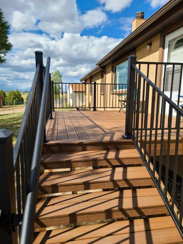 Outdoor living space in Peyton